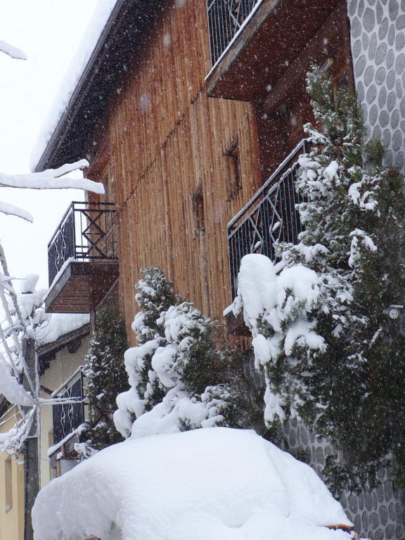 Family Hotel Bisser Bansko Esterno foto